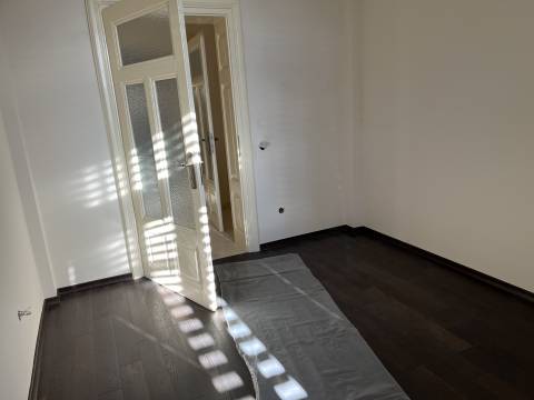 Opatija- strogi centar stan 64 m2 novouređen sa parkingom