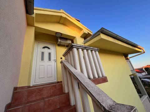 Sabunike, Privlaka, iza ugla, 120m2