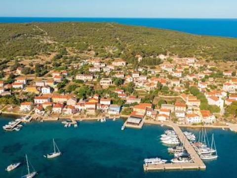 Ilovik, Mali Lošinj, 330m2