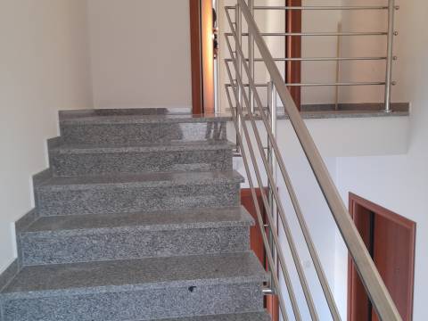 TOP PONUDA -Crikveničko zaleđe 82m2+56m2 terasa, novogradnja u blizini Crikvenice