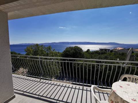 Smokvica, dvojna kuća, 3 apartmana, 80m do mora