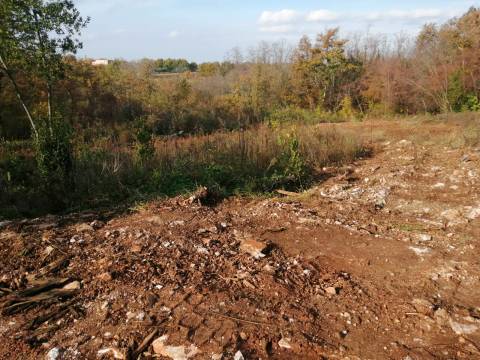 Prodaja građevinskog zemljišta Umag - građevinsko i poljoprivredno zemljište na mirnoj lokaciji