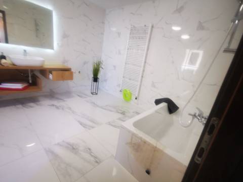 Gorski Kotar: novoadaptirana kamena kuća, sa zemljištem od 6.840 m2