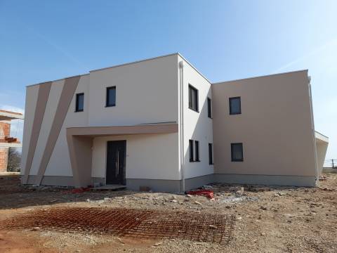 Opatija-Pobri dvoetažni stan 164.63 m2 s pogledom na more