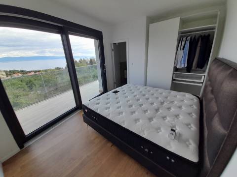 Opatija-Ika stan 99 m2, dvoetažni 2S+DB