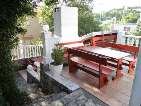 Klenovica, kuća 300 m od mora