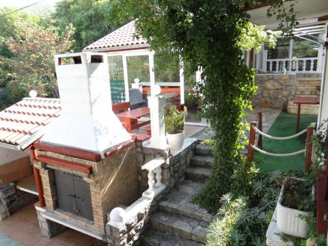 Klenovica, kuća 300 m od mora