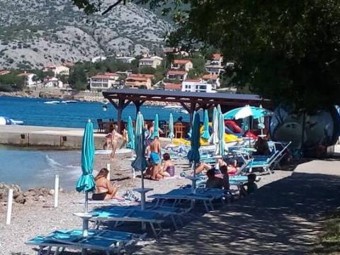 Klenovica, kuća 300 m od mora