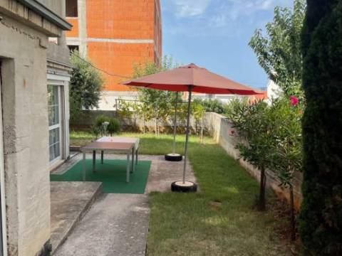 Zadar-Diklo, samostojeća kuca sa 6 apartmana nedovršena