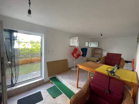Zadar-Diklo, samostojeća kuca sa 6 apartmana nedovršena