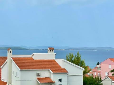 Zadar-Diklo, samostojeća kuca sa 6 apartmana nedovršena