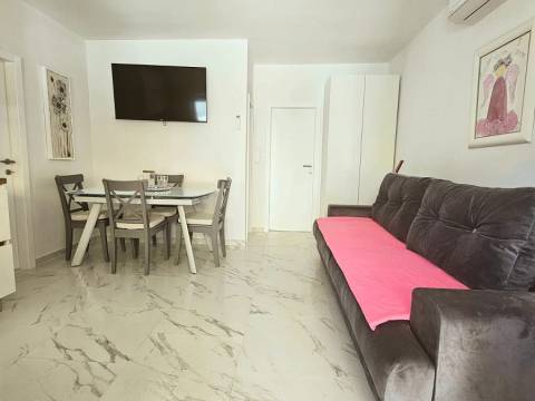 Vir, kuca 80m od mora, novorenovirana