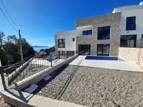 Flats Lovran, 102,27m2