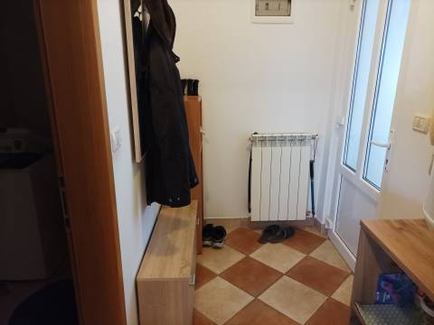 Stan 2S+DB na 1. katu u okolici Buja!