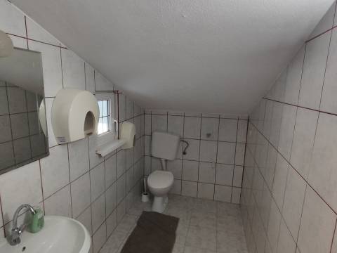 Vir, kuća sa Bistro-Bar prostorom