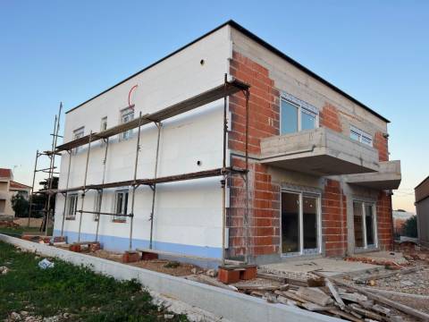 Vir, Apartman A1 u blizini plaže Jadro i centra