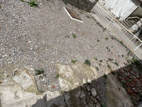 KOSTRENA - kuća s više stambenih jedinica