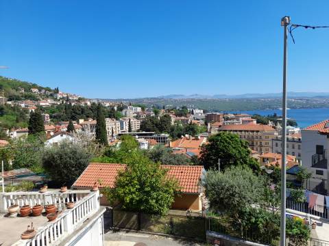 Opatija blizina centra Penthouse  3.kat, 3S+DB, 218.82 m2