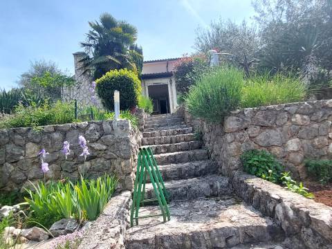 Krk-okolica, kuća 900 m  od mora