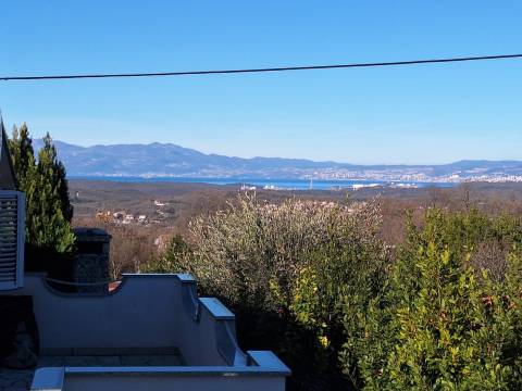 Krk-okolica, kuća 900 m  od mora