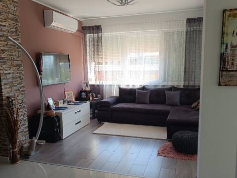 Opatija-Pobri, stan 3s+DB, 1.kat, s balkonom