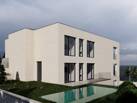 Građevno zemljište 15 m od mora, sa projektima i građevnom dozvolom za 6 stambenih jedinica,