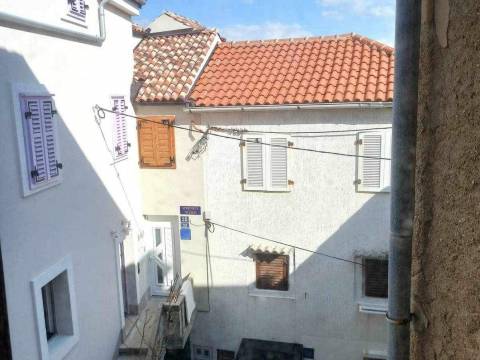 Baška, apartman 50 metara od mora