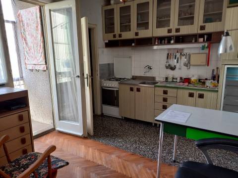 Lovran, 1.kat, neposredna blizina centra