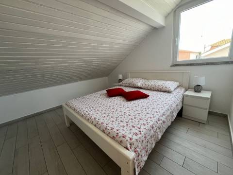 Vir, 170m do plaže TOP  Kuća 3 apartmana + studio