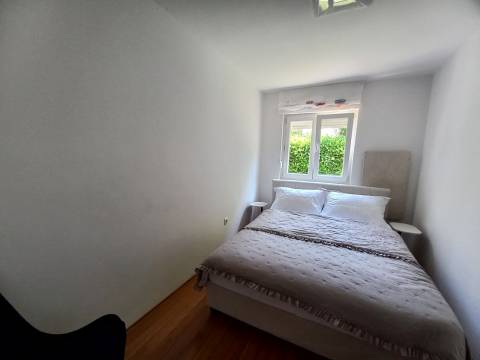 Matulji, blizina centra, 3s+db s okućnicom