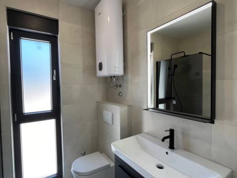Vir, exclusive apartment 2nd floor + roof terrace near the beach