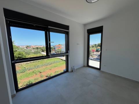 Vir, exclusive apartment 2nd floor + roof terrace near the beach