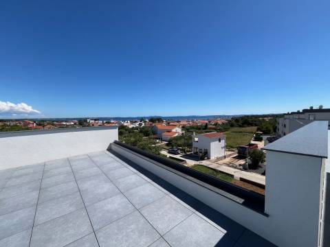 Vir, exclusive apartment 2nd floor + roof terrace near the beach