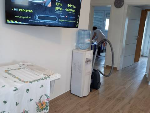 Vir, kuca sa dva apartmana na mirnoj lokaciji