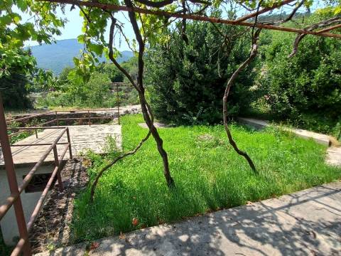 Matulji, Rukavac, samostojeća kuća s okućnicom i garažom