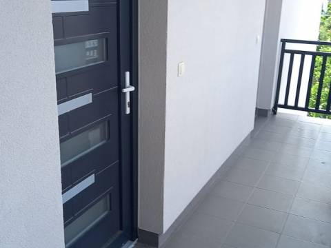 Vir, Samostojeća Kuća sa 6 apartmana, odlična investicija 