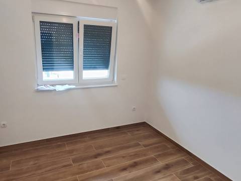 Vir, E4 Trosoban apartman sa pogledom na more 