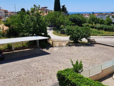 Poreč, stan 1S+DB s pogledom na more!
