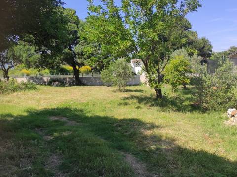 Rab, Kampor obiteljska kuća sa 500m2 građevinskog zemljišta