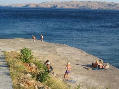 Lands Cesarica, Karlobag, 604m2