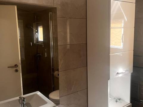Vir, južna strana kuća sa 2 apartmana 280m do mora