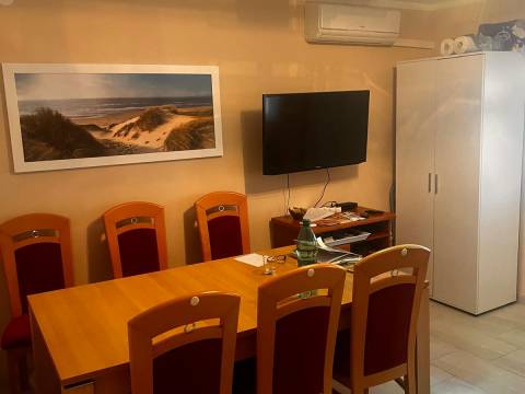 Vir, južna strana kuća sa 2 apartmana 280m do mora