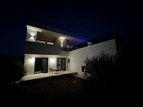 Vrsi, 145,75m2