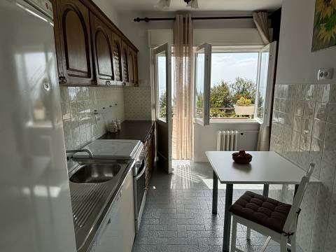 Stan u Ičićima, 104.00 m2, 200 metara od mora s prekrasnim pogledom na Kvarner (iznajmljivanje)