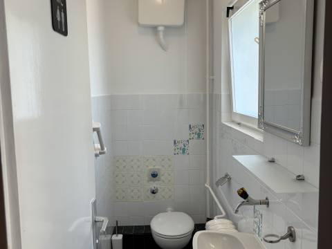 Stan u Ičićima, 104.00 m2, 200 metara od mora s prekrasnim pogledom na Kvarner (iznajmljivanje)