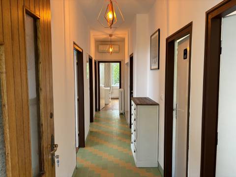 Stan u Ičićima, 104.00 m2, 200 metara od mora s prekrasnim pogledom na Kvarner (iznajmljivanje)