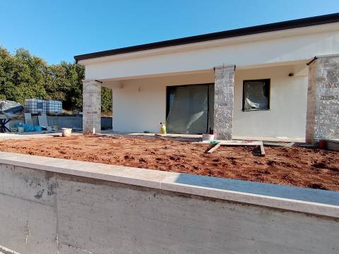 Moderna dvojna kuća s pogledom na more!