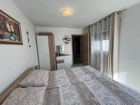 Vir, južna strana apartman E4, 180m od mora