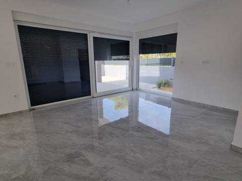 Vir, modern House with swimming pool, your oasis for vacation