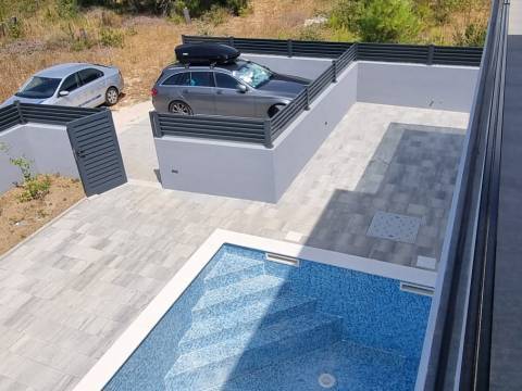 Vir, modern House with swimming pool, your oasis for vacation